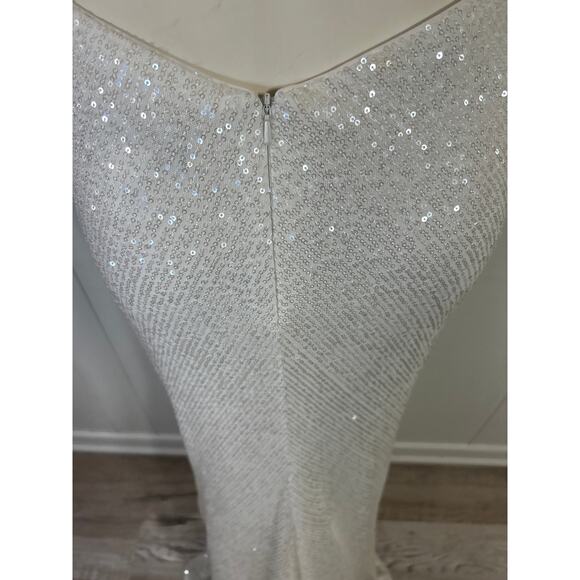 La Femme One-Shoulder Long Sequin Prom Dress 29962 in White Size 10. NWOT - Picture 6 of 10
